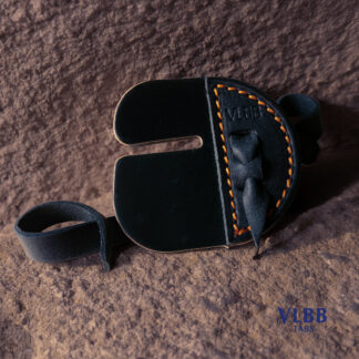 Split-finger Tab Horween Cordovan - M size (longer face)